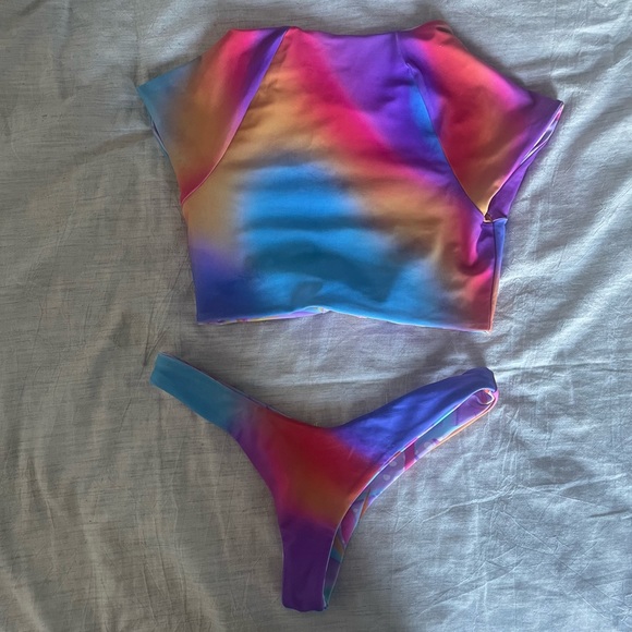 Moana Reversable Bikini - Passion Twist Set - Picture 5 of 5